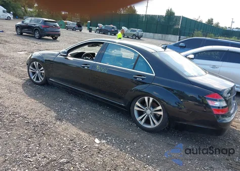 2007 Mercedes-Benz S 550 4Matic z USA, uszkodzony, nr VIN WDDNG86X37A098696